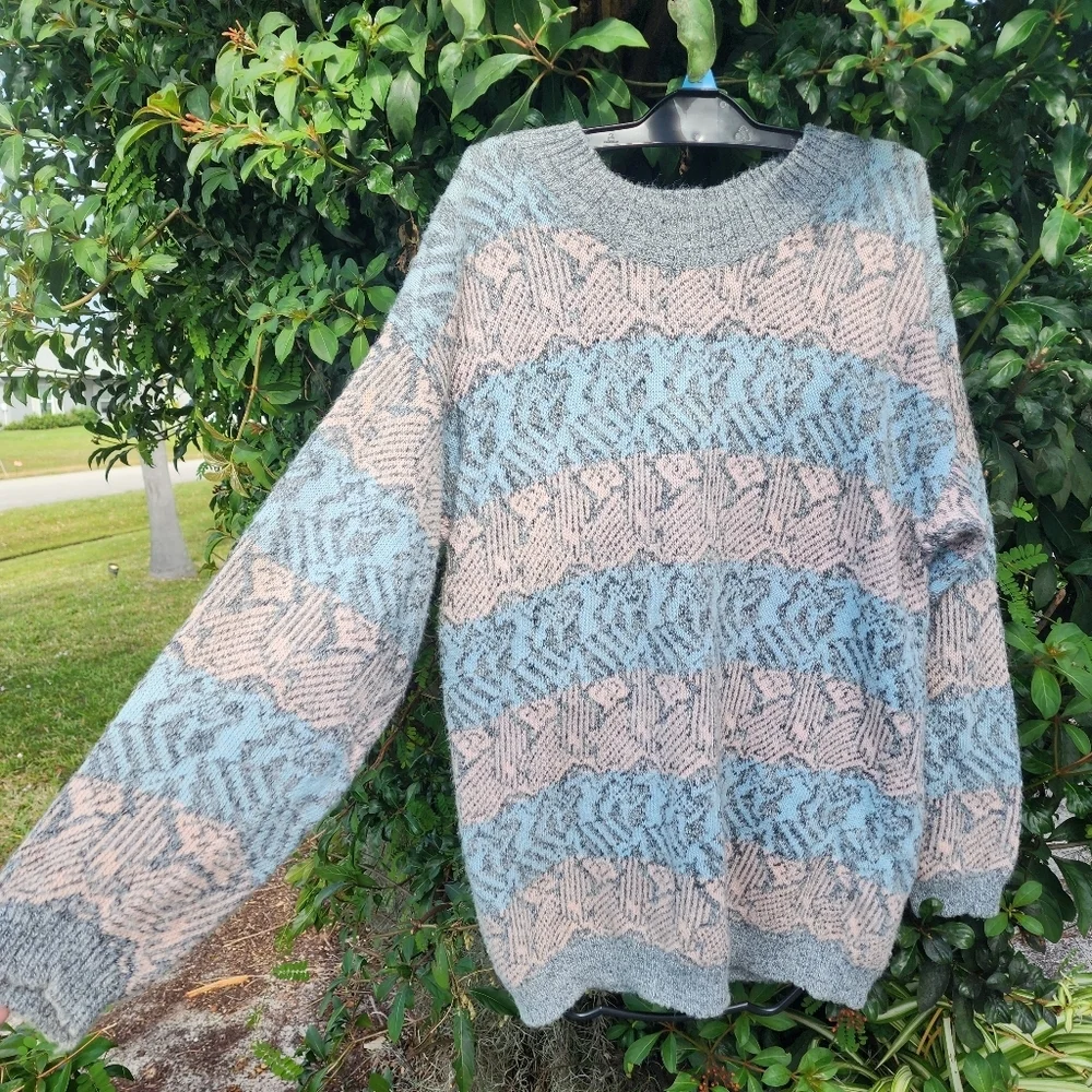 Vintage T.Q. Sweater- S